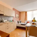 Quaint Trendy Apartamento
